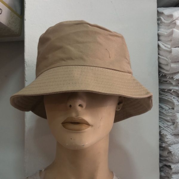 כובע דלי עם רקמה